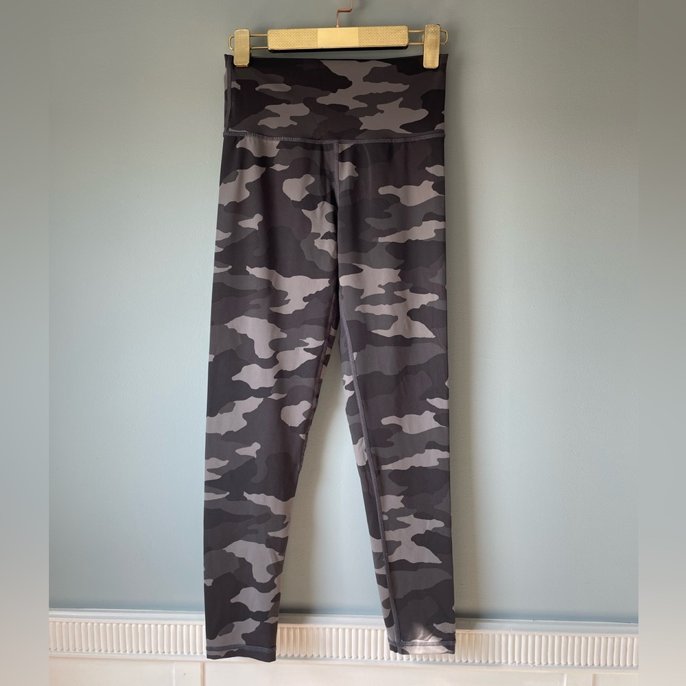 Aerie chill play move leggings in camo - yoga buttery soft